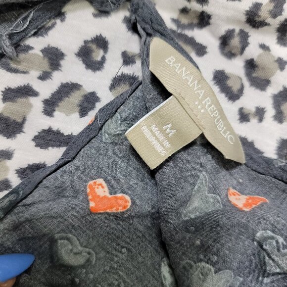 Banana Republic Gray & Orange Heart Short Sleeve Women's Blouse | Size M - Picture 4 of 7